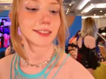 eve003300 — Chaturbate recorded stream image, 07.08.2026 17:00