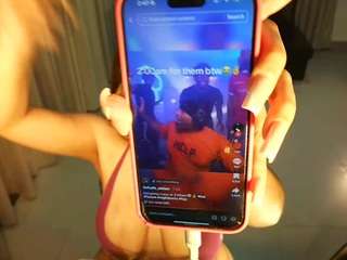 desirerodriguez — Camsoda recorded stream image, 10.08.2026 00:00