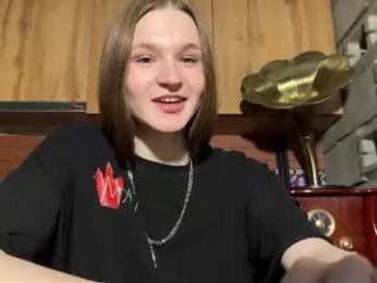 nloraaa — Chaturbate recorded stream image, 10.08.2026 19:40