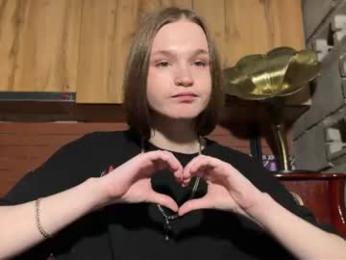 nloraaa — Chaturbate recorded stream image, 10.08.2026 19:40