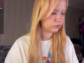 kittyloffe — Chaturbate recorded stream image, 12.08.2026 04:10