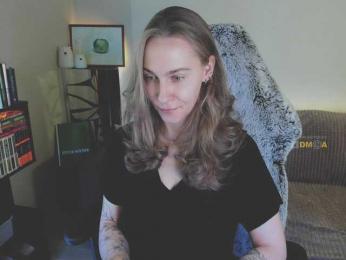 Adamova_Eva — Bongacams recorded stream screenshot (12 Mar 2025)