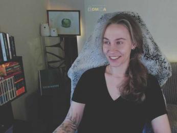 Adamova_Eva — Bongacams recorded stream screenshot (12 Mar 2025)