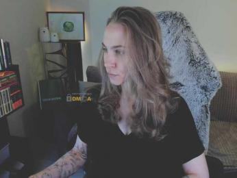 Adamova_Eva — Bongacams recorded stream screenshot (12 Mar 2025)