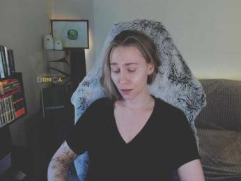 Adamova_Eva — Bongacams recorded stream screenshot (12 Mar 2025)