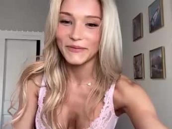 xoxoamberr — Chaturbate recorded stream image, 15.08.2026 18:00