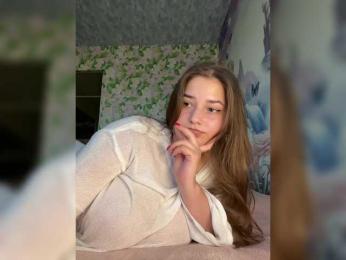 little-devil — Bongacams recorded stream image, 18.08.2026 21:20