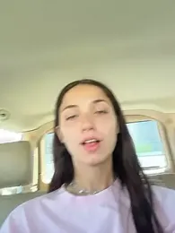 DollyTall — Stripchat recorded stream image, 19.08.2026 04:20