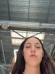 DollyTall — Stripchat recorded stream image, 19.08.2026 04:20
