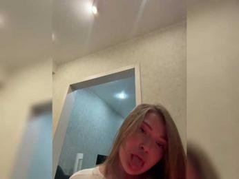 MILEDIUM — Bongacams recorded stream image, 22.08.2026 17:20