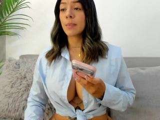 hannawilliams — Camsoda recorded stream image, 22.08.2026 20:10