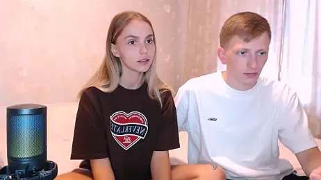 juliaanddima — Stripchat recorded stream image, 25.08.2026 09:10