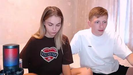 juliaanddima — Stripchat recorded stream image, 25.08.2026 09:10