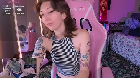 lovelylucyy — Stripchat recorded stream image, 25.08.2026 22:30