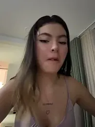 Your_Honeey — Stripchat recorded stream image, 25.08.2026 21:40
