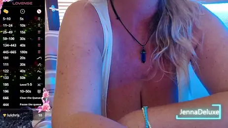 JennaDeluxe — Stripchat recorded stream image, 27.08.2026 11:50