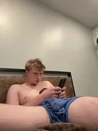 Novvikk88 — Stripchat recorded stream image, 27.08.2026 18:00