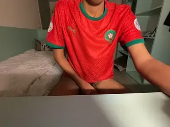 Rebeu_77 — Stripchat recorded stream image, 30.08.2026 16:50
