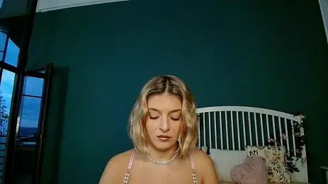 AlicePirs — Stripchat recorded stream image, 01.09.2026 04:10