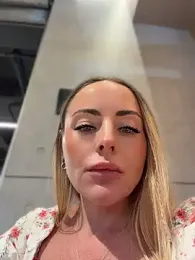 EmaSalis — Stripchat recorded stream image, 01.09.2026 11:00