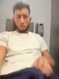 liam_bronw — Stripchat recorded stream image, 02.09.2026 15:20