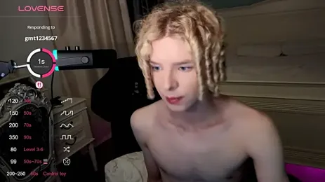 Kudi_Minnt — Stripchat recorded stream image, 03.09.2026 21:40