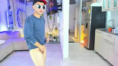 Houseofwarrios — Stripchat recorded stream image, 08.09.2026 05:30
