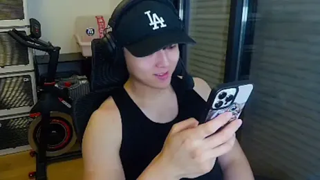 Tkcqcc — Stripchat recorded stream image, 09.09.2026 13:20