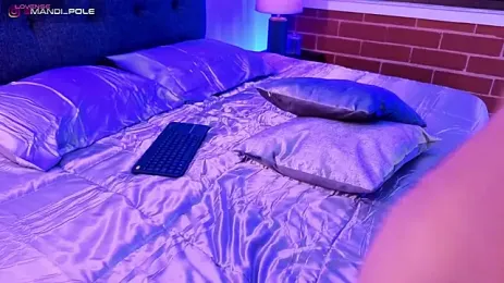 mandi4pole_ — Stripchat recorded stream image, 10.09.2026 23:00