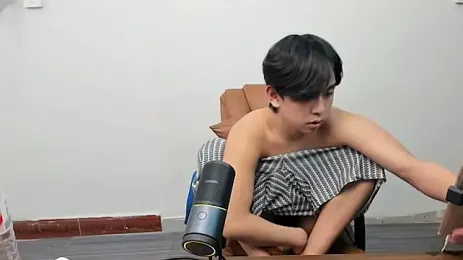 JKQ_334 — Stripchat recorded stream image, 17.09.2026 17:40
