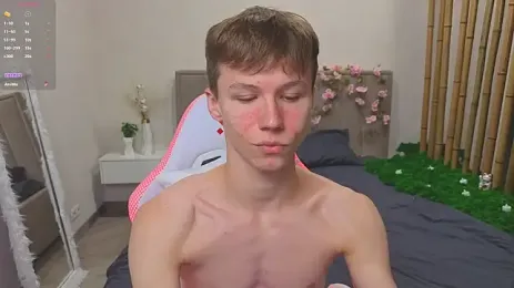 cuMte_boy — Stripchat recorded stream image, 18.09.2026 01:20