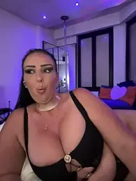 TiffanyRoxx — Stripchat recorded stream image, 19.09.2026 20:10