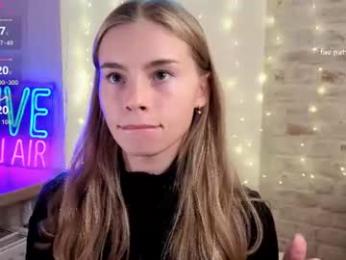 roxxxie_reid — Chaturbate recorded stream image, 23.09.2026 18:10