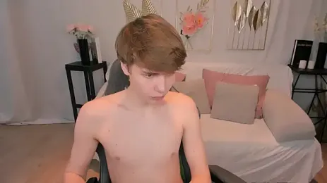 andyyzzz — Stripchat recorded stream image, 24.09.2026 18:30