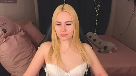 Alenca_hot_sex — Stripchat recorded stream image, 14.03.2025 15:40