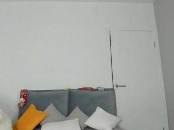 dolly-ll — Bongacams recorded stream image, 14.03.2025 13:10