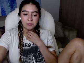 alexyferrer — Camsoda recorded stream image, 14.03.2025 20:00
