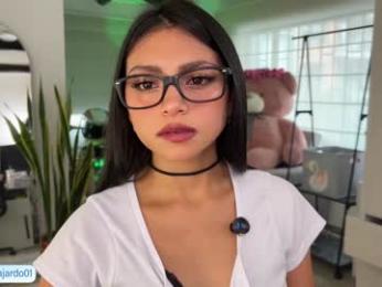 sweet_littleee — Chaturbate recorded stream image, 14.03.2025 18:00