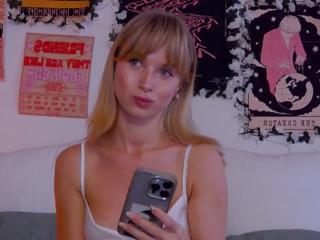 Emma Wilde — Flirt4free recorded stream image, 15.03.2025 03:10