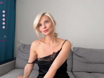 -Molly- — Bongacams recorded stream image, 17.03.2025 01:10