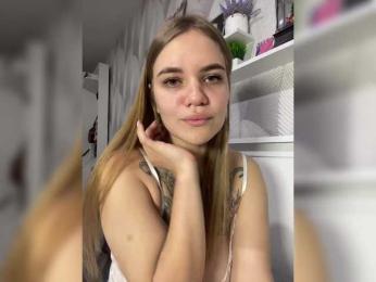 -Tiki-Riki- — Bongacams recorded stream image, 17.03.2025 15:20