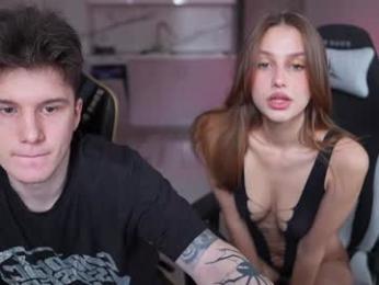 playwithmil — Chaturbate recorded stream image, 18.03.2025 06:00