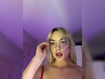Mila-m — Bongacams recorded stream image, 18.03.2025 10:20
