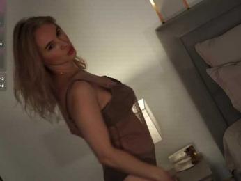 Eseniyavl — Bongacams recorded stream image, 19.03.2025 04:30