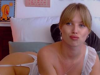 Emma Wilde — Flirt4free recorded stream image, 19.03.2025 03:20