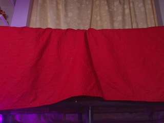 mssbombom — Camsoda recorded stream image, 19.03.2025 03:00