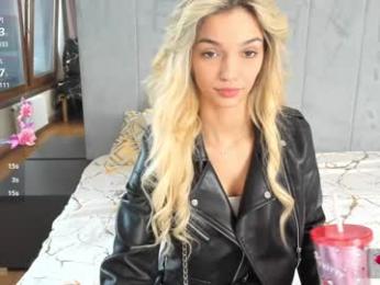 sassyt33n — Chaturbate recorded stream image, 19.03.2025 08:50