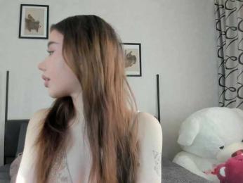 dolly-ll — Bongacams recorded stream image, 19.03.2025 13:20