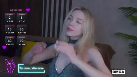 Holl1Would — Stripchat recorded stream screenshot (19 Mar 2025)