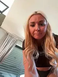 Bella-Tight — Stripchat recorded stream screenshot (20 Mar 2025)